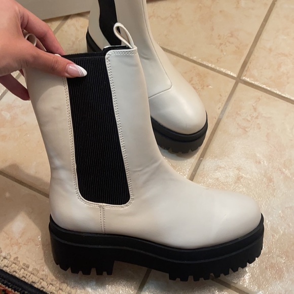 Ivory Chelsea H&M BOOTS - Picture 3 of 5